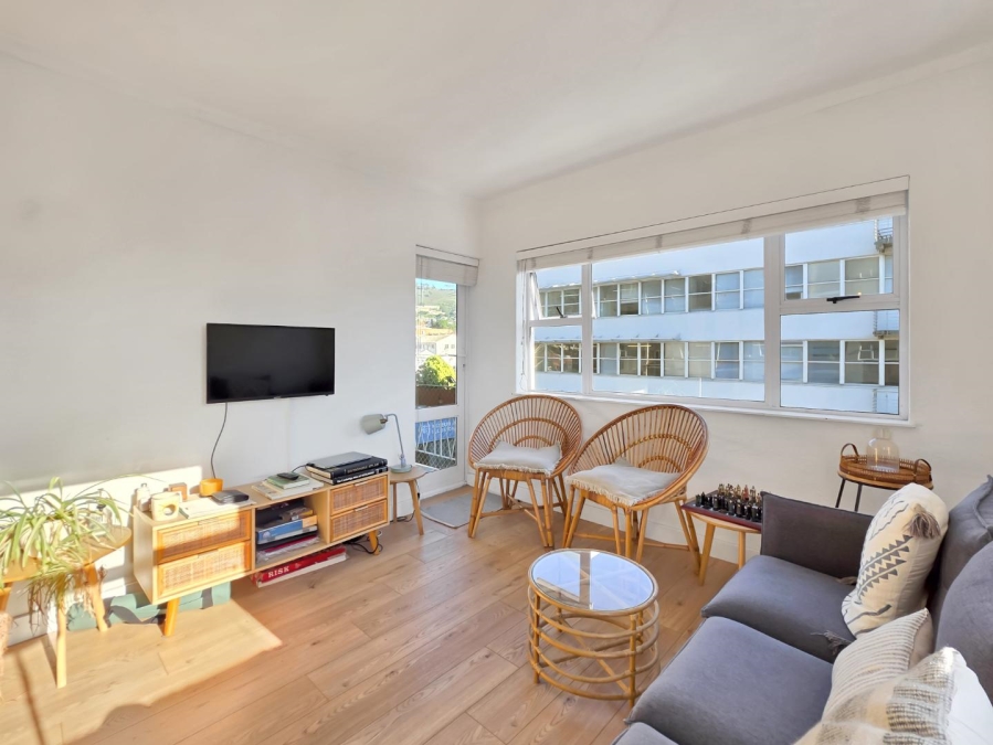 1 Bedroom Property for Sale in Gardens Western Cape